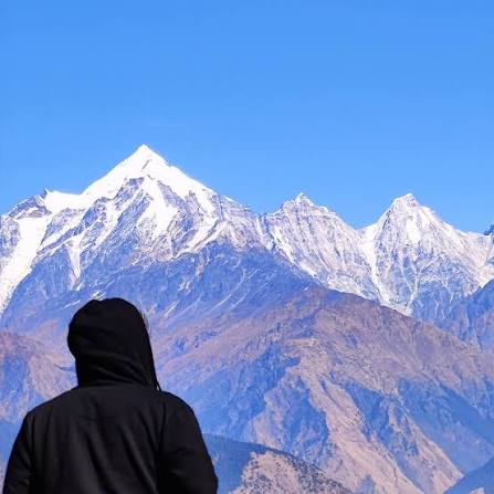 Munsyari and the high Himalayan peaks